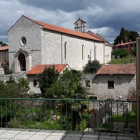 Lave Apartment Pula