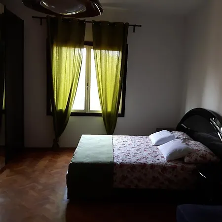 Lave Apartment *